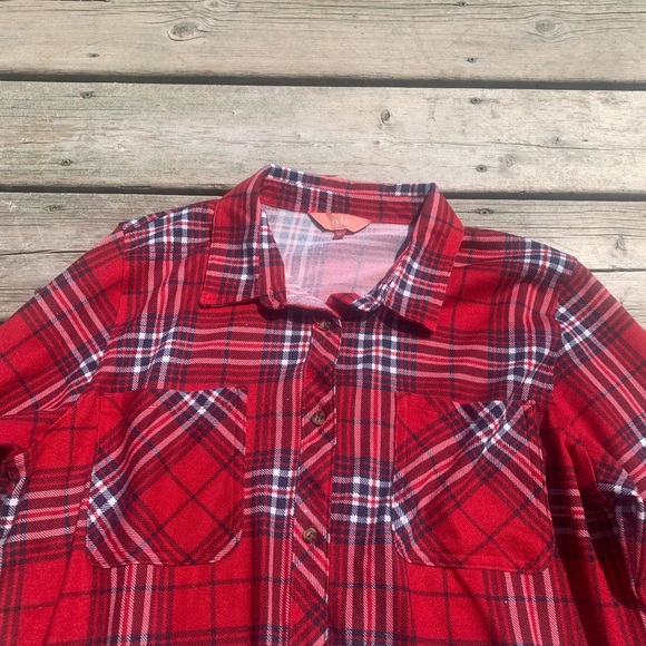 💛 Iyla by Fila Red & Navy Plaid Flannel Button-Up Shirt Size M - Picture 2 of 6
